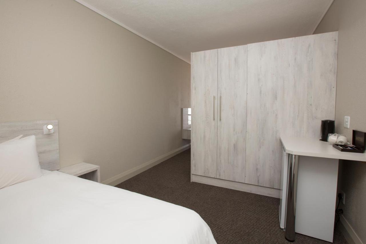 14 On Marine Aparthotel อีสต์ลอนดอน ภายนอก รูปภาพ